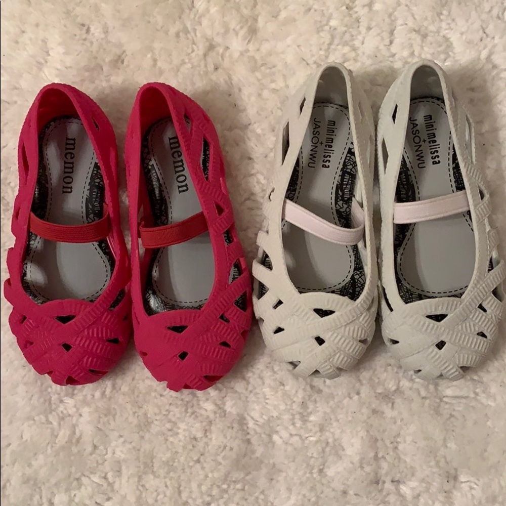 NEW Lot of 2 Mini Melissa REMAKES size 7